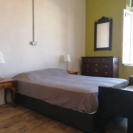 Le Mat Hostel