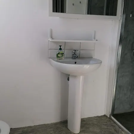 بيت شباب Le Mat