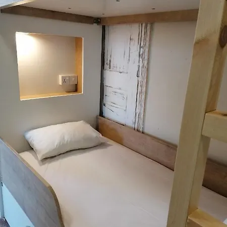 Albergue Le Mat Larnaca