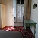 Hostel Le Mat *