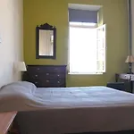 Hostel Le Mat *